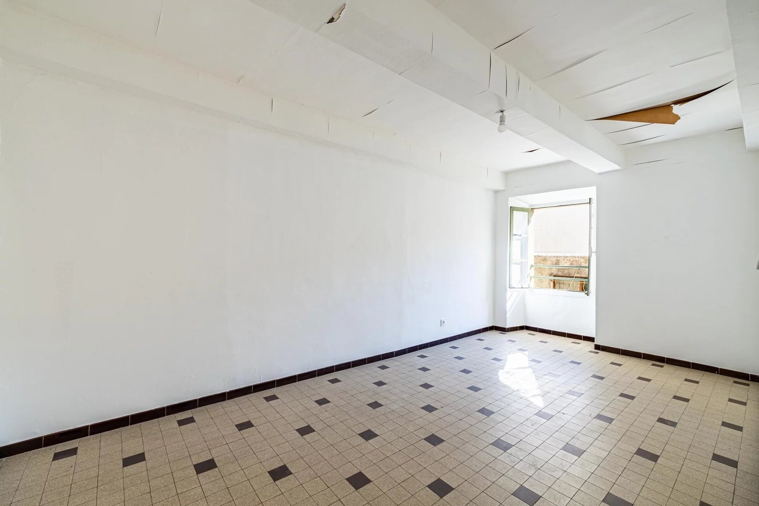 Property photo in Port
