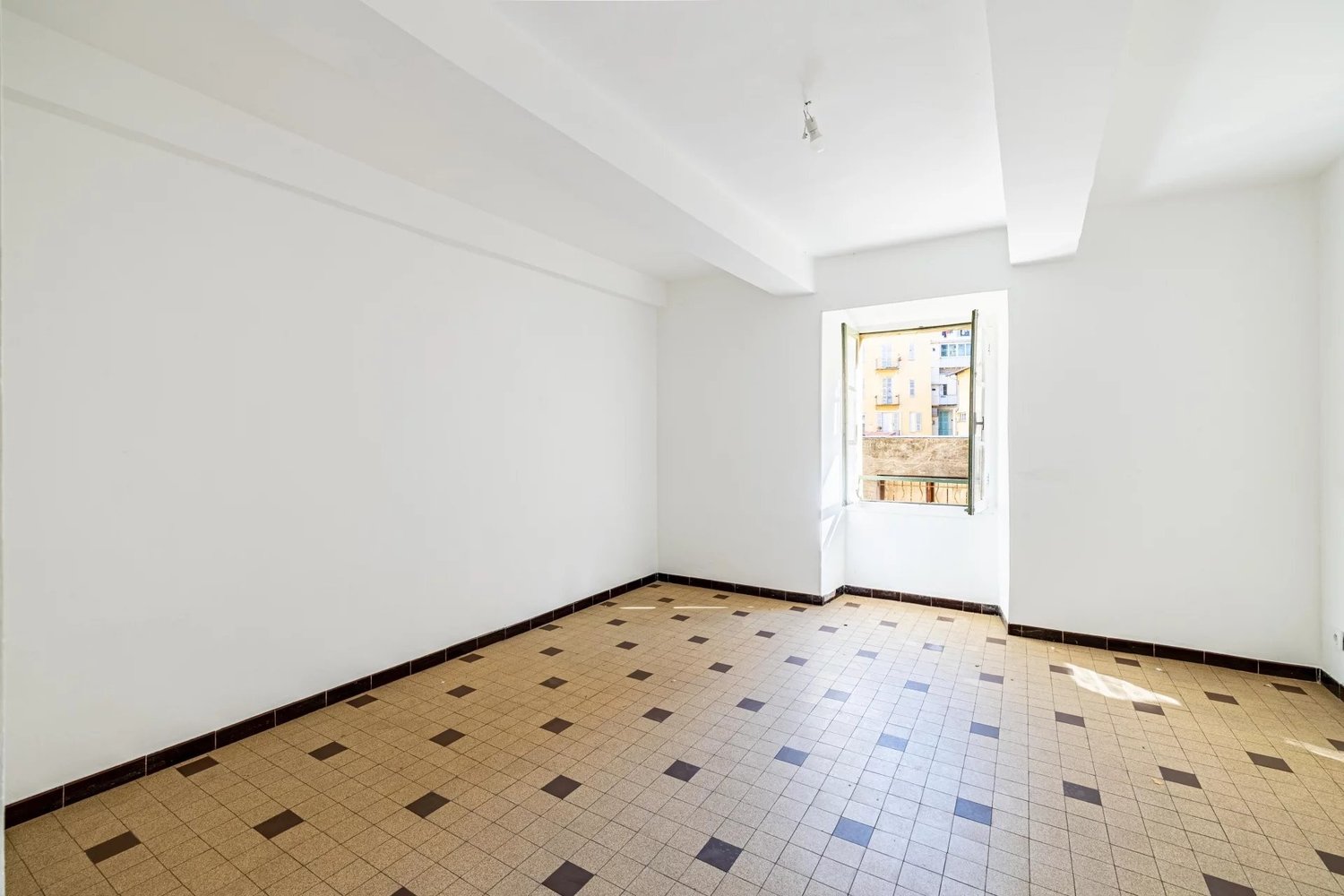 Property photo in Port