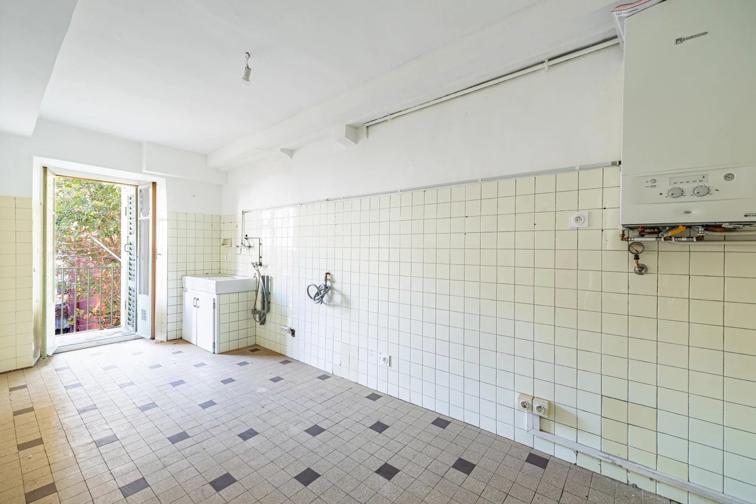 Property photo in Port