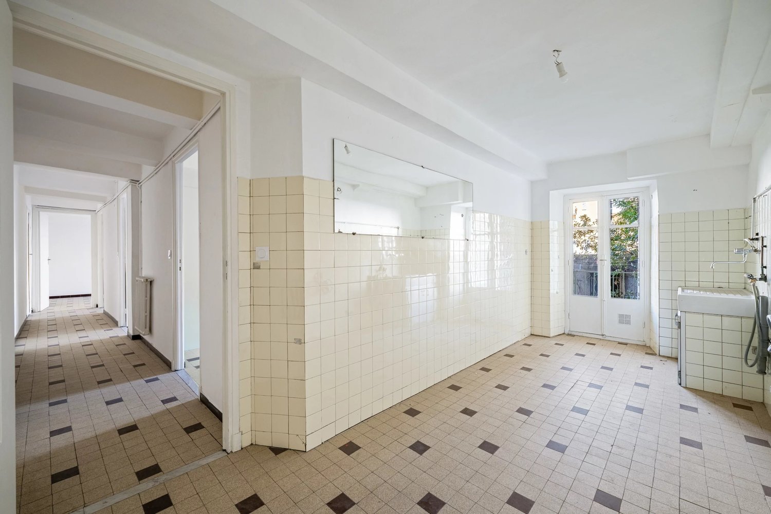 Property photo in Port