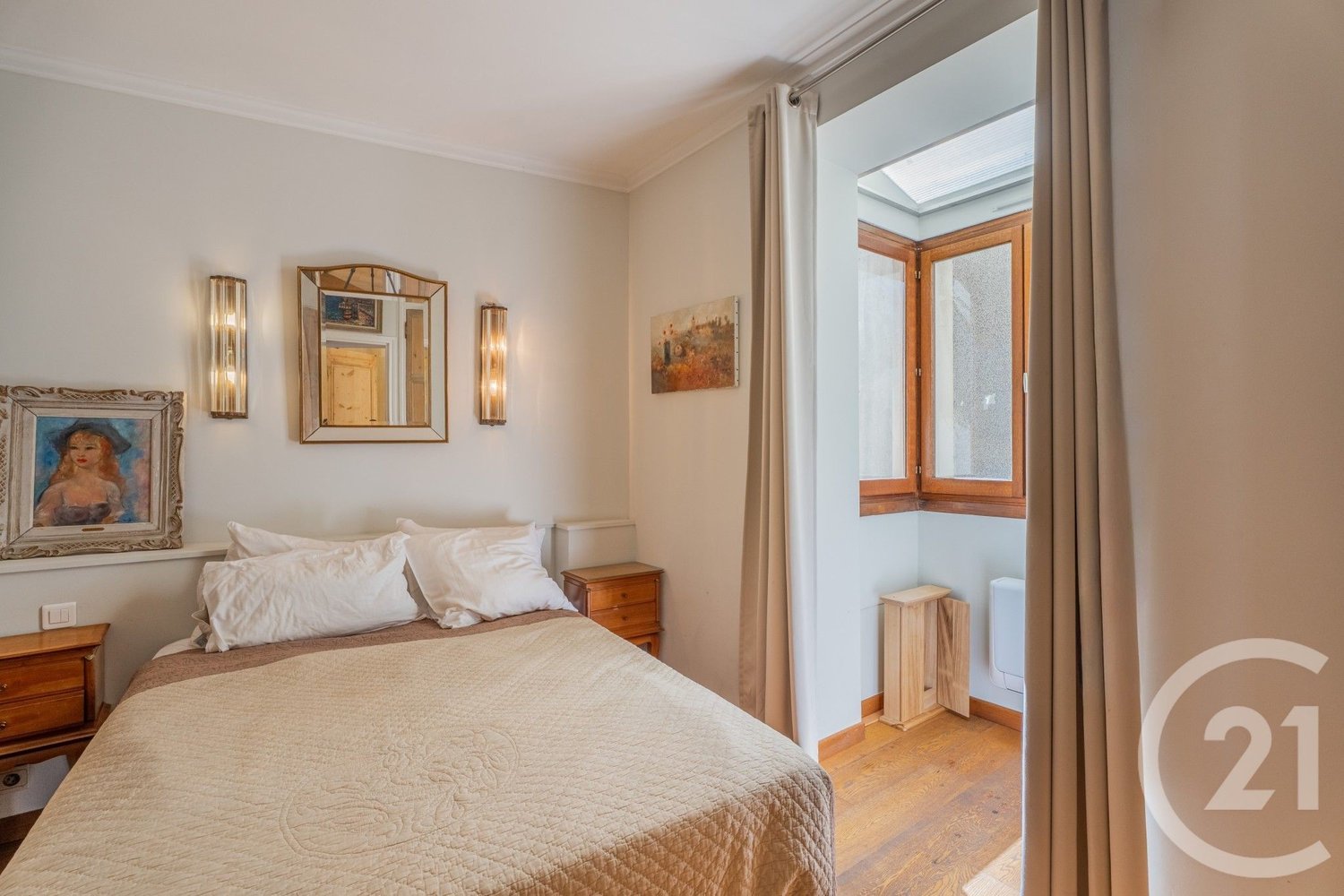 Property photo in Port
