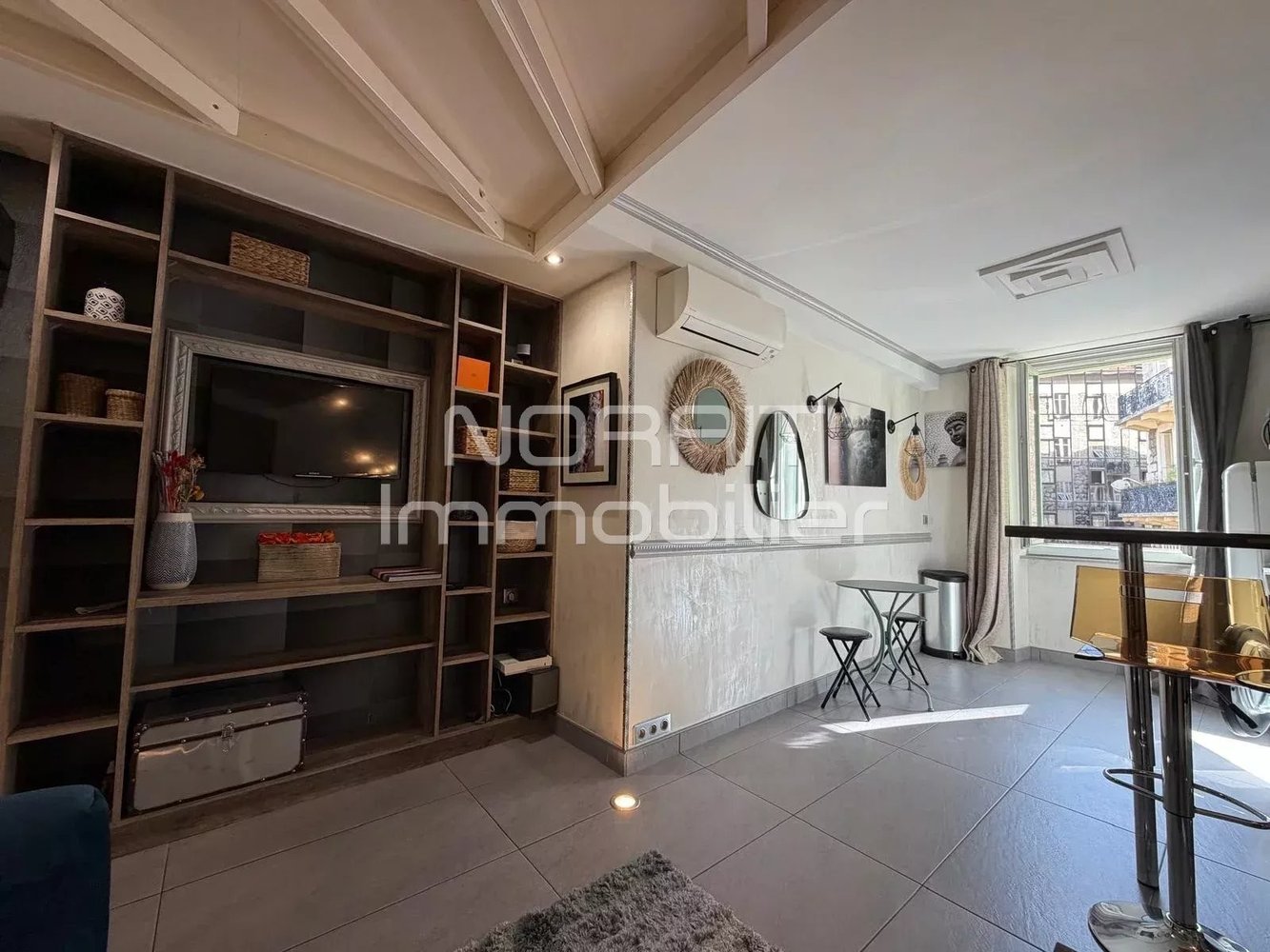 Property photo in Port
