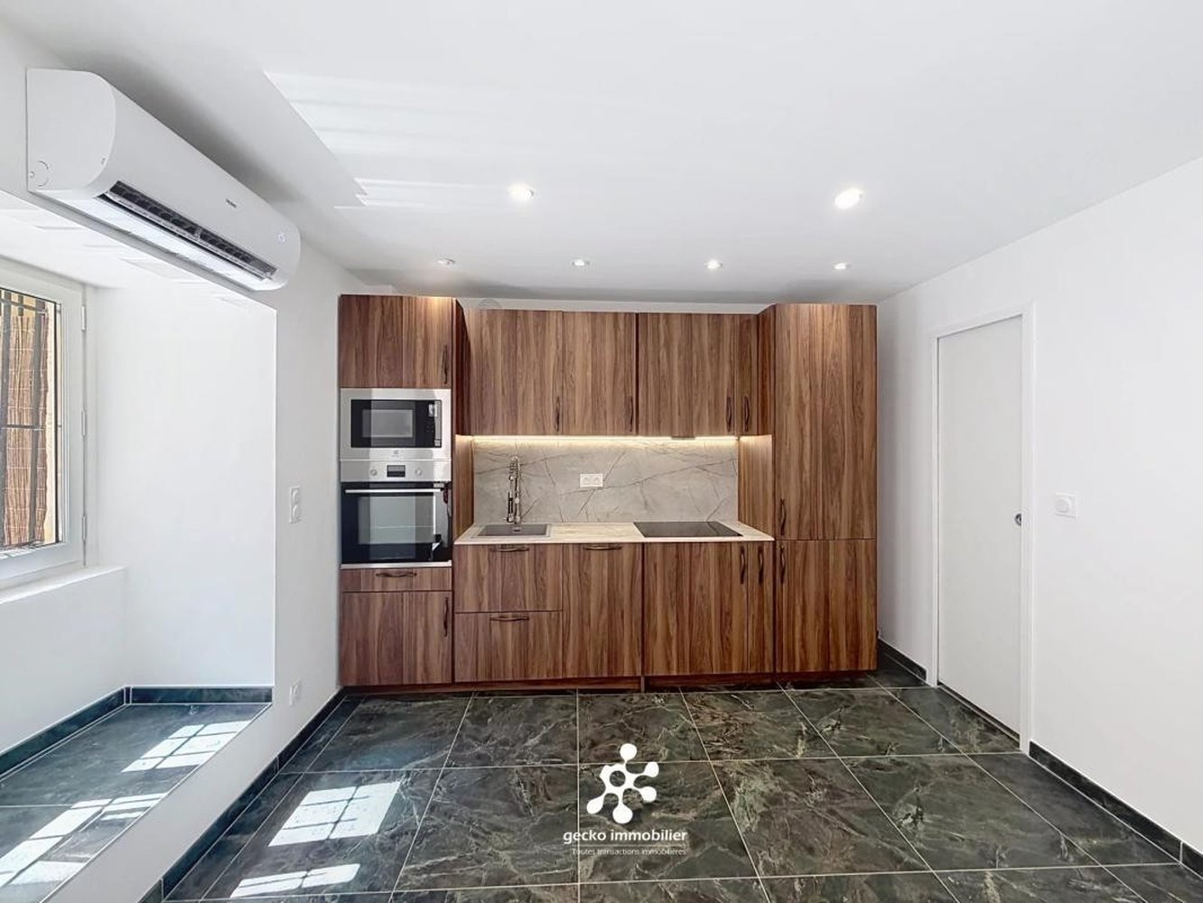 Property photo 2 in Carre d'Argent