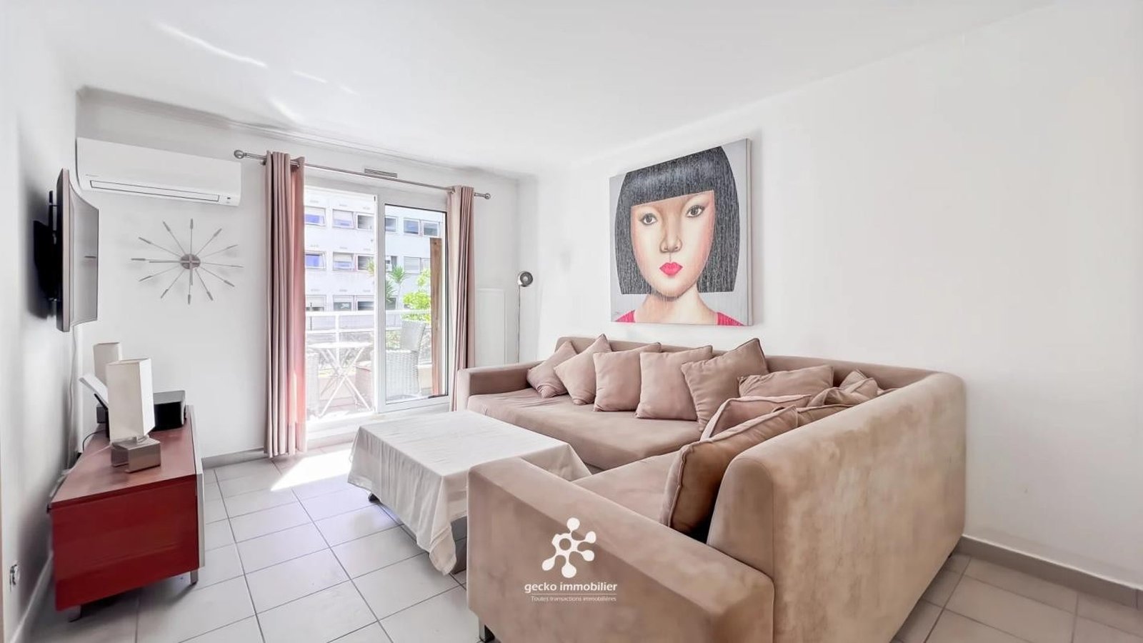Property photo 2 in Carre d'Argent