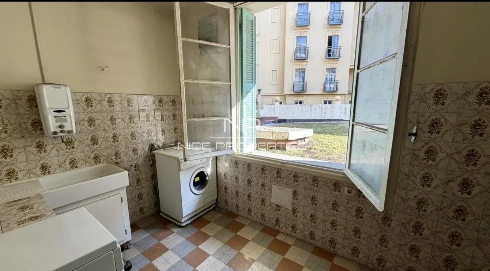Property photo 2 in Carre d'Argent