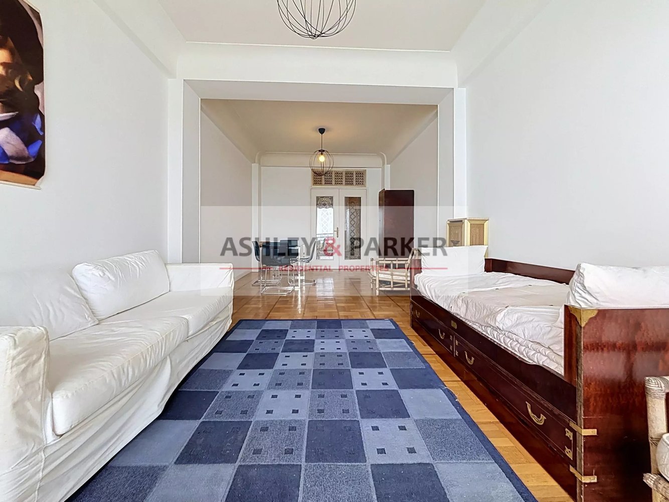 Property photo in Carre d'Or