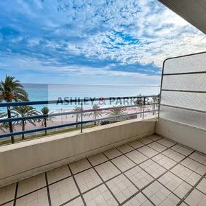 Property in Carre d'Or