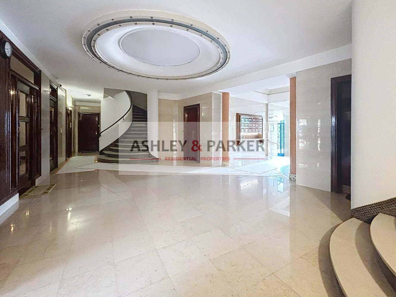 Property photo in Carre d'Or
