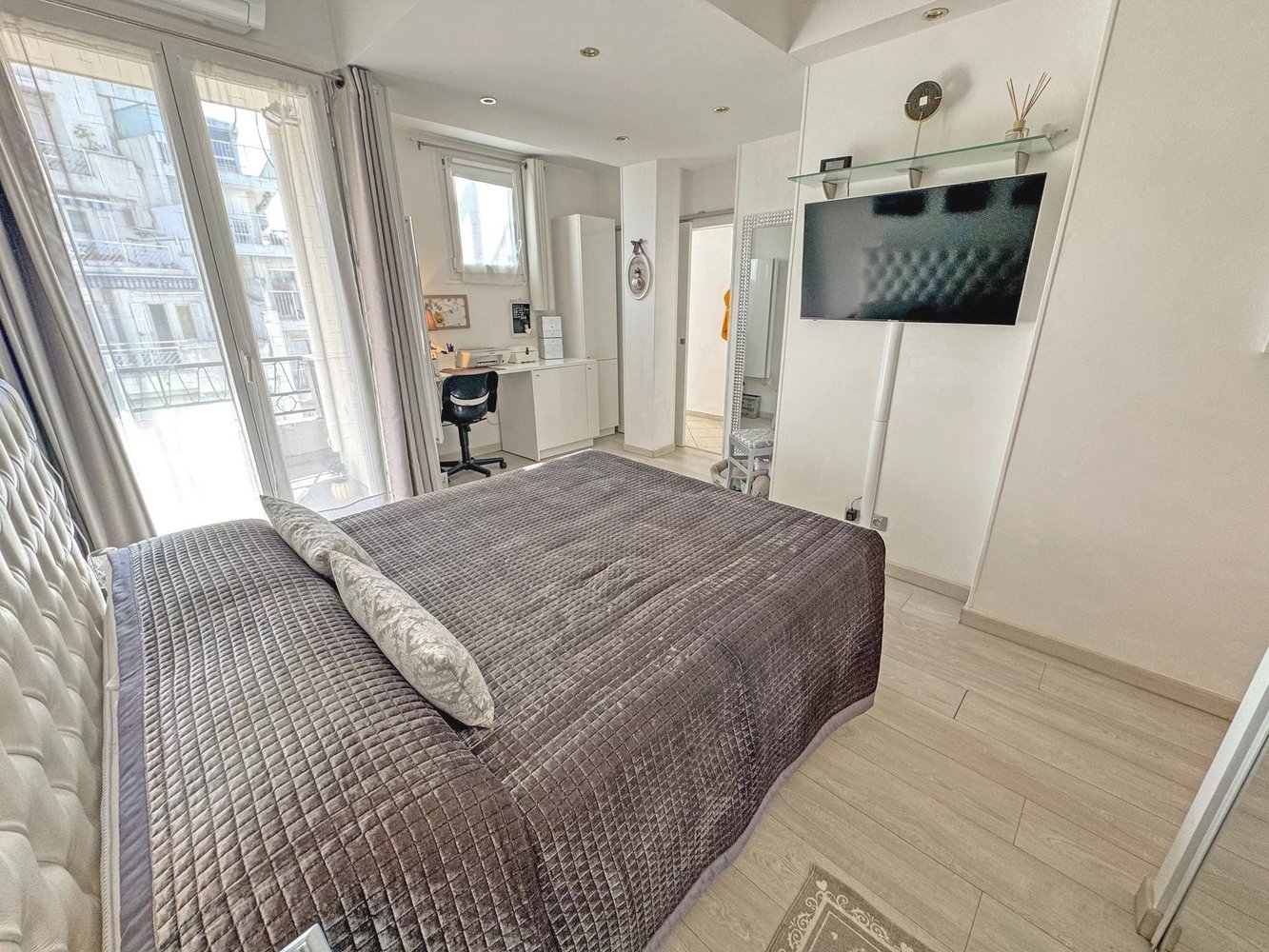 Property photo 16 in Carre d'Or