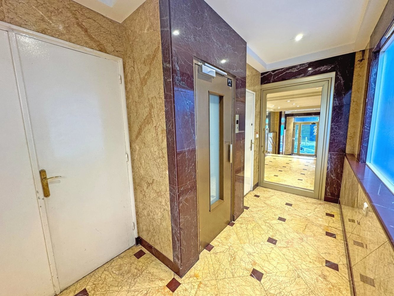 Property photo 21 in Carre d'Or