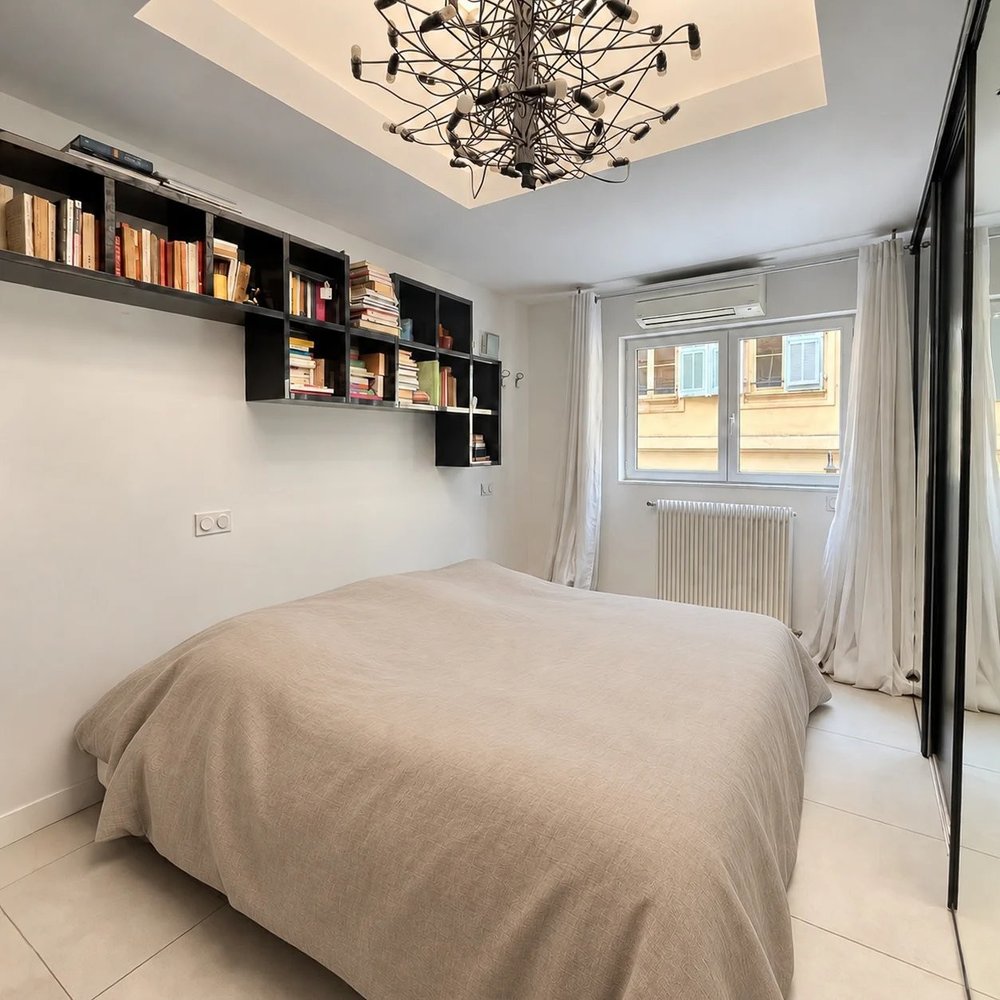 Property photo in Carre d'Or