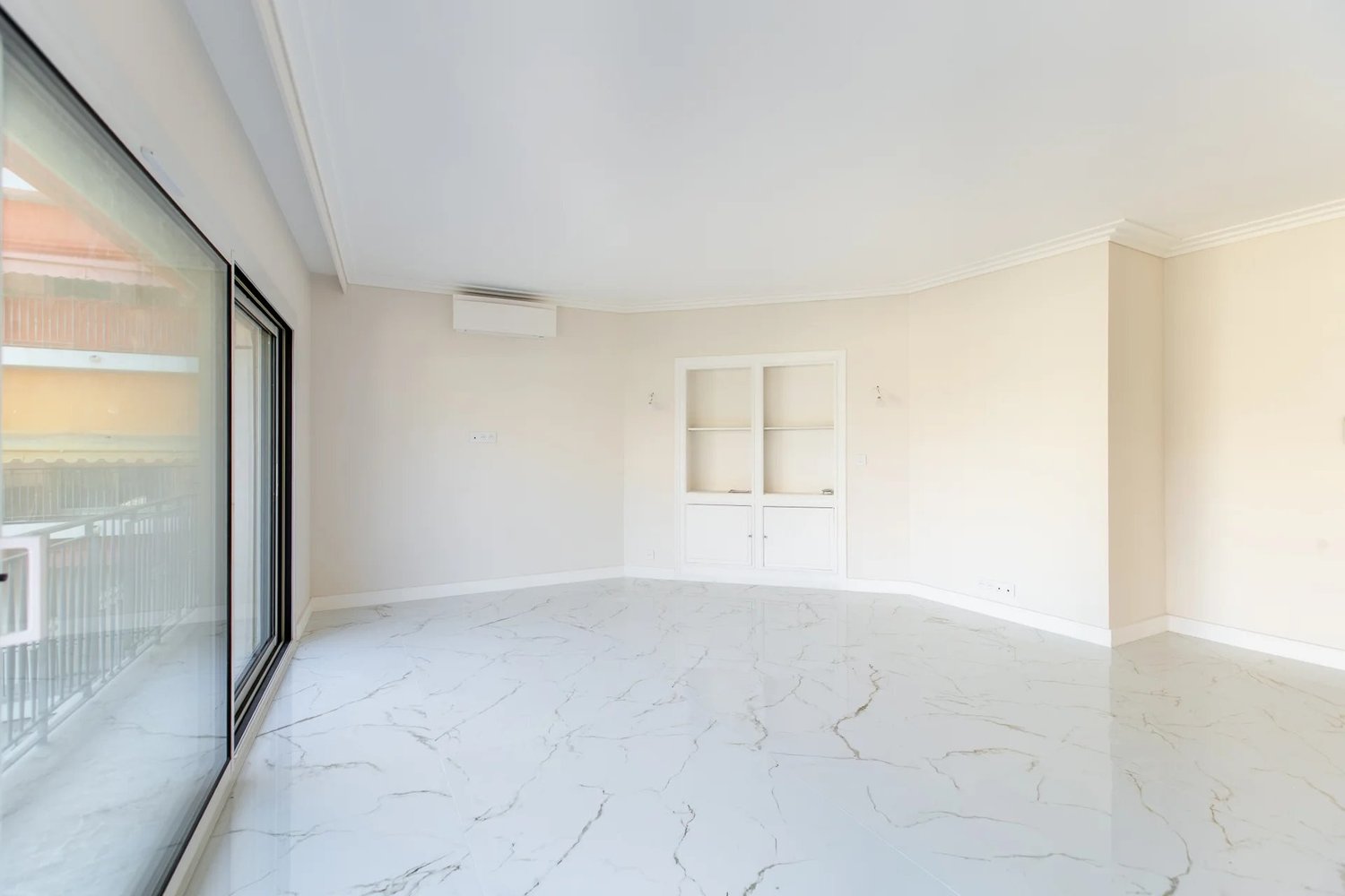 Property photo 10 in Carre d'Or