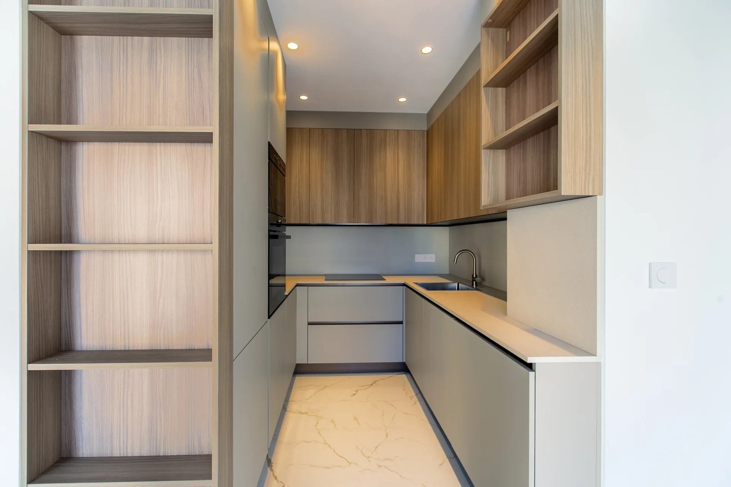 Property photo 5 in Carre d'Or