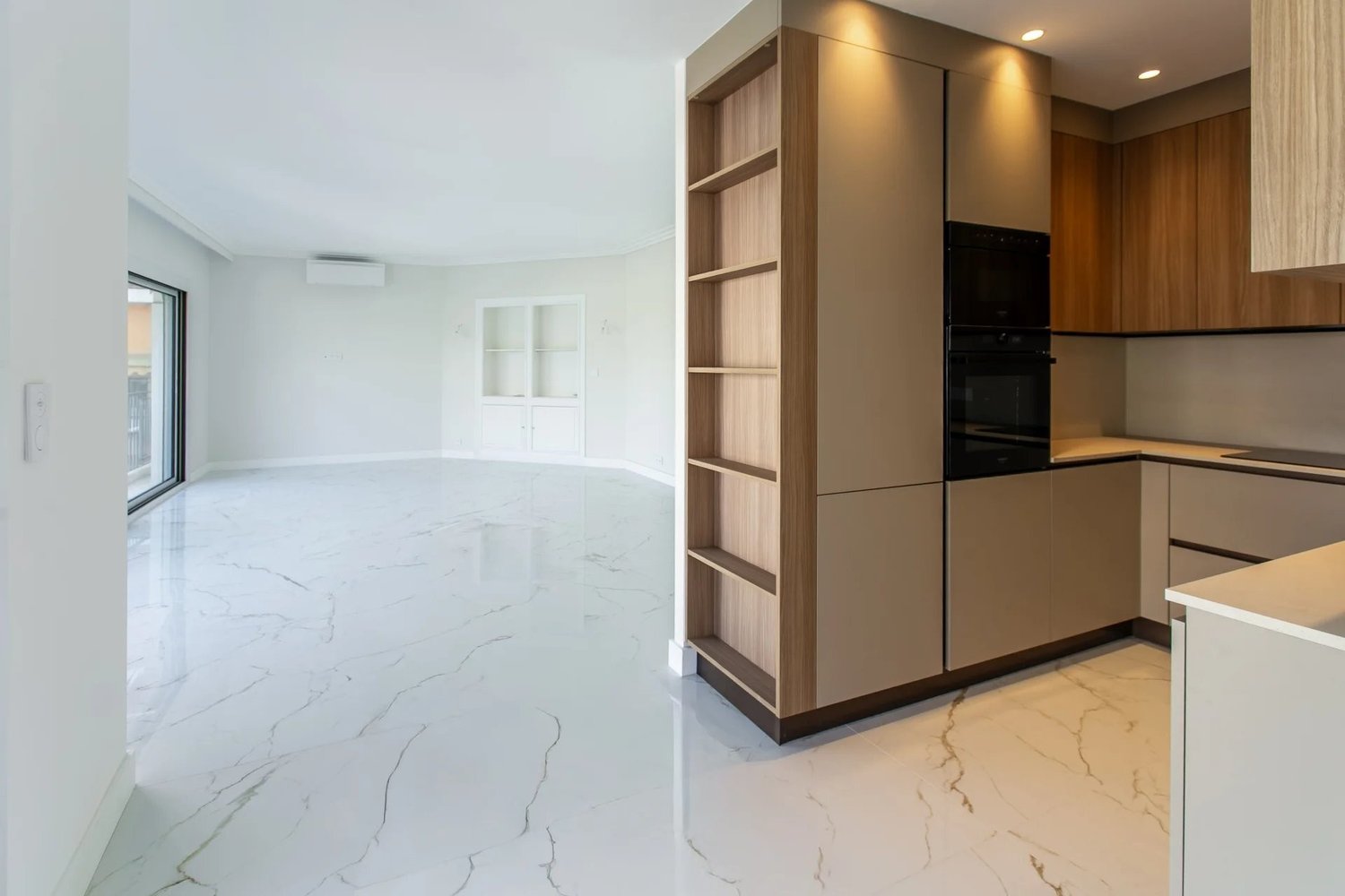Property photo 4 in Carre d'Or