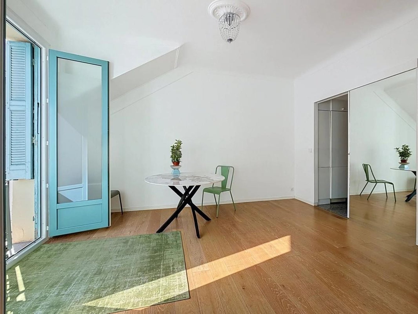 Property photo 5 in Carre d'Or