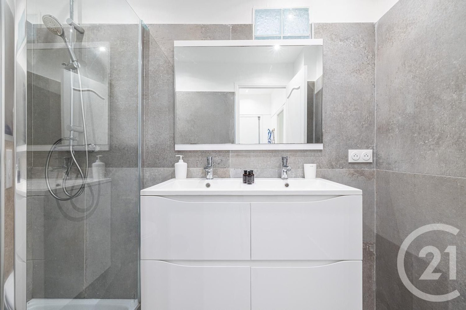 Property photo 6 in Carre d'Or