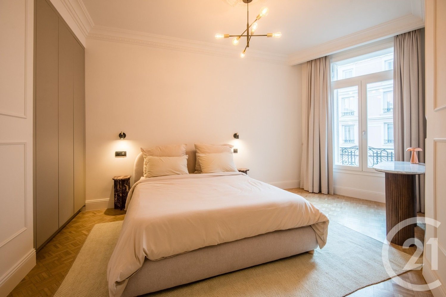 Property photo 9 in Carre d'Or