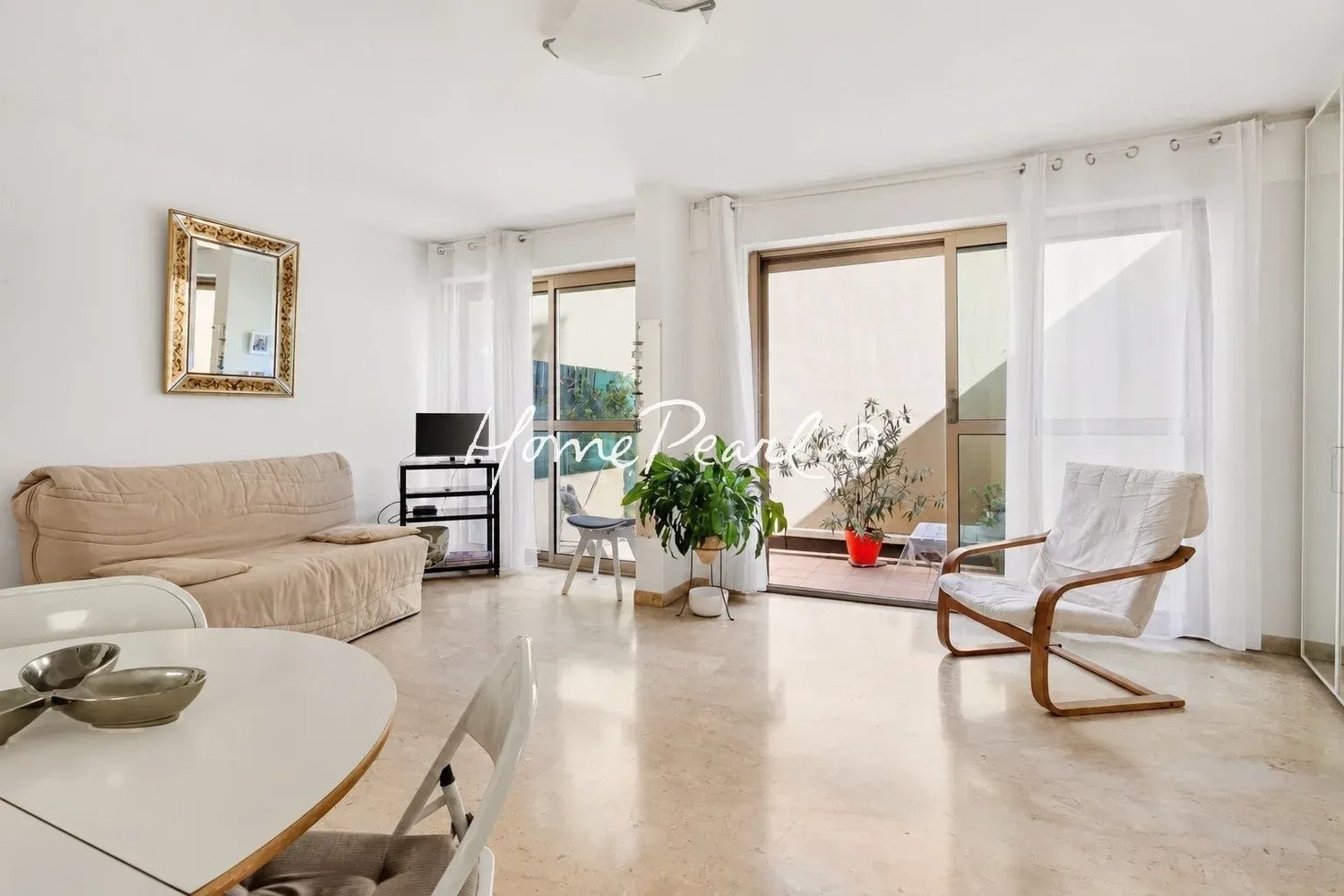 Property photo 3 in Carre d'Or