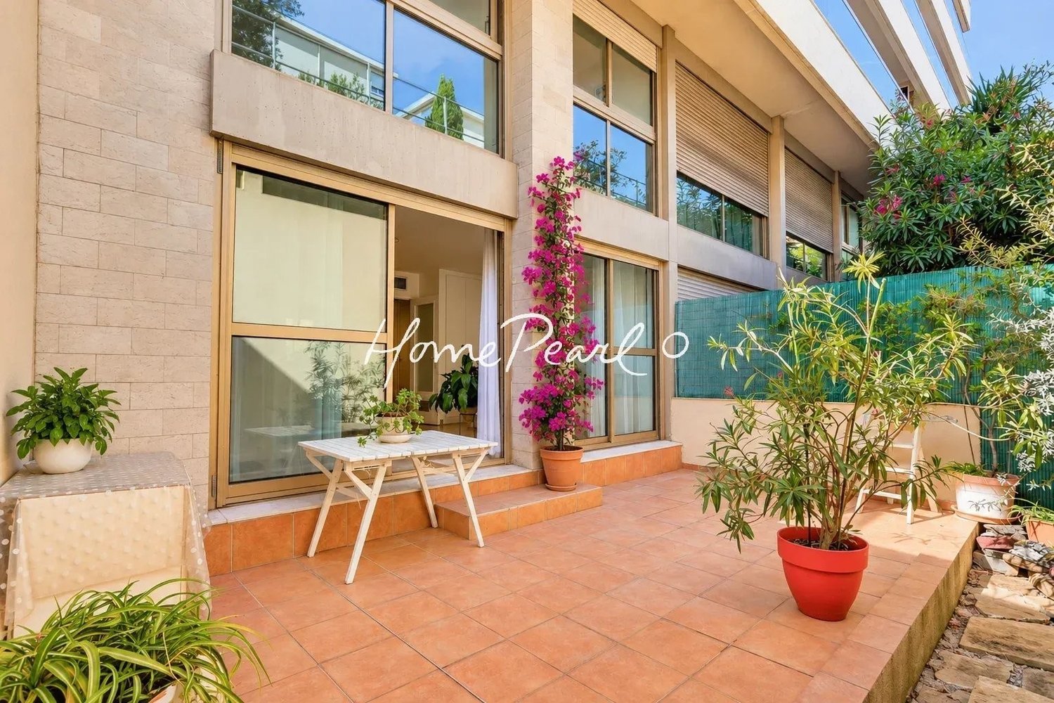 Property photo 1 in Carre d'Or