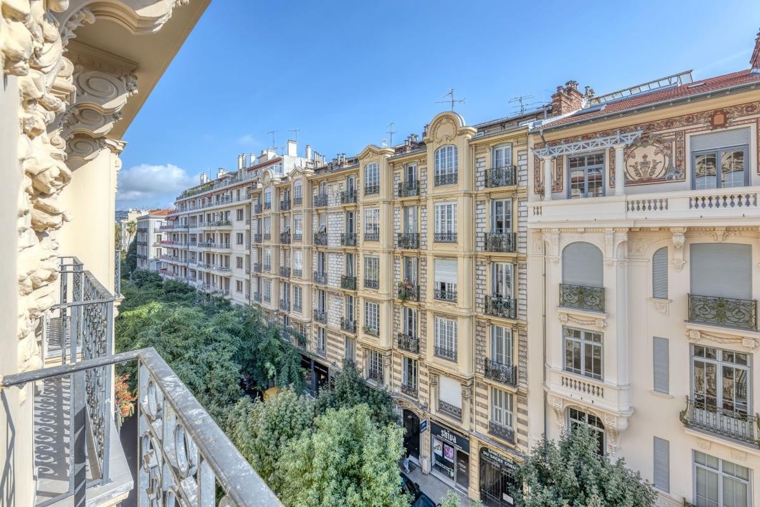 Property photo 18 in Carre d'Or