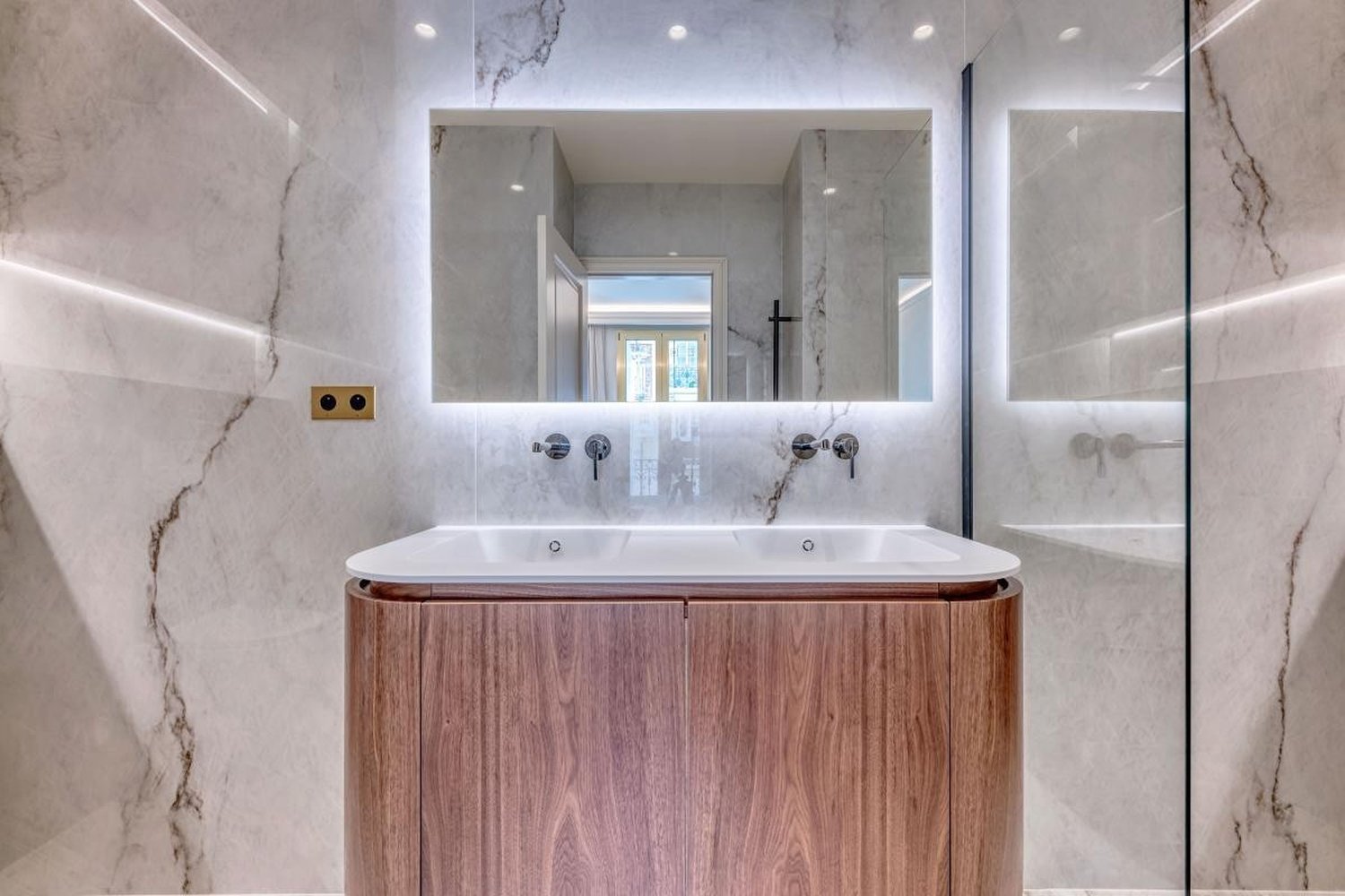 Property photo 12 in Carre d'Or