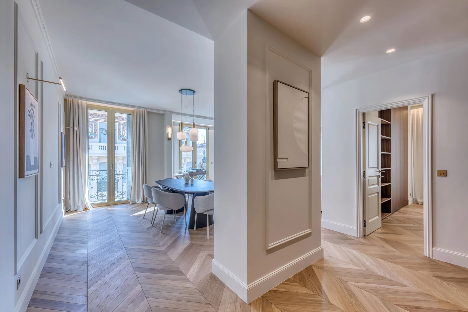 Property photo 8 in Carre d'Or