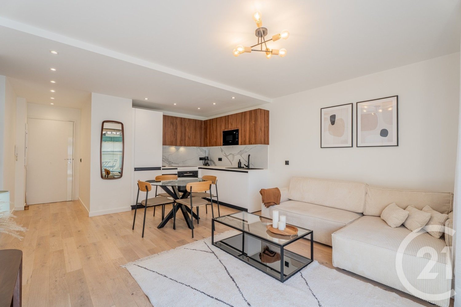 Property photo 1 in Carre d'Or