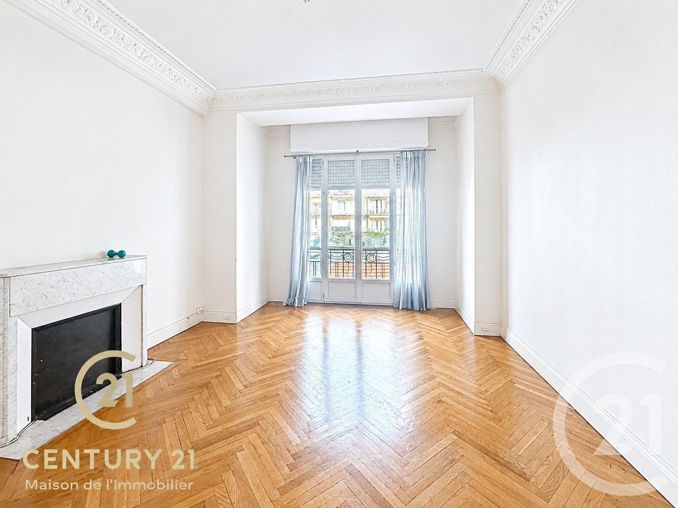 Property photo 5 in Carre d'Or