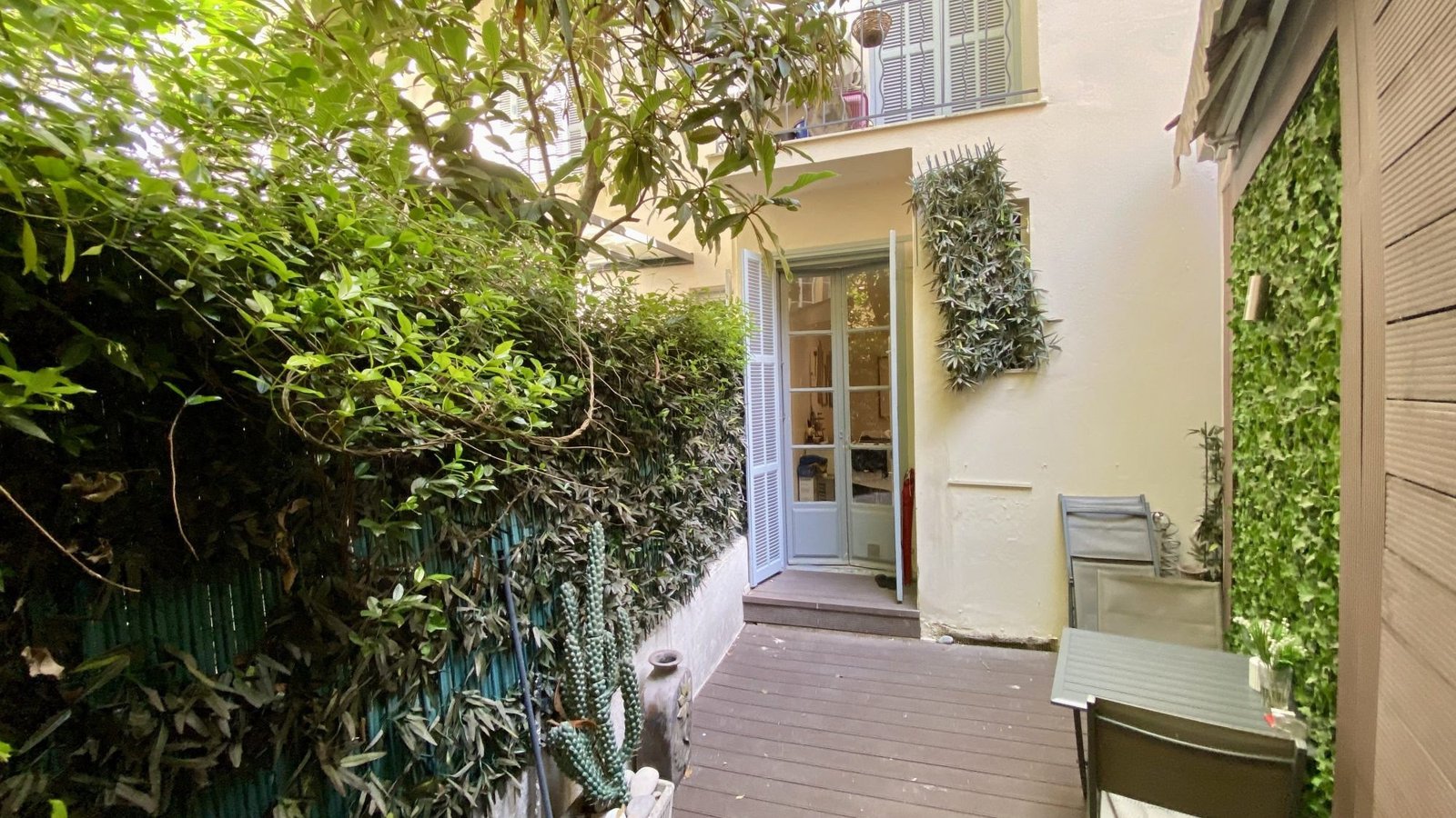 Property photo 2 in Musicians Quarter