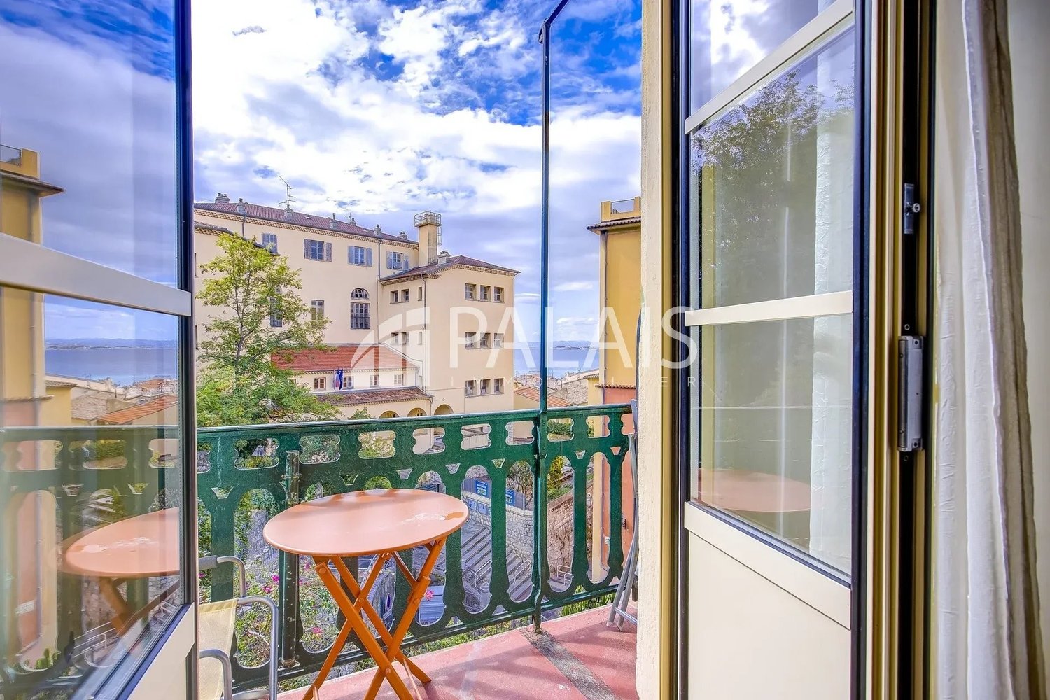 Property photo 1 in Old Town