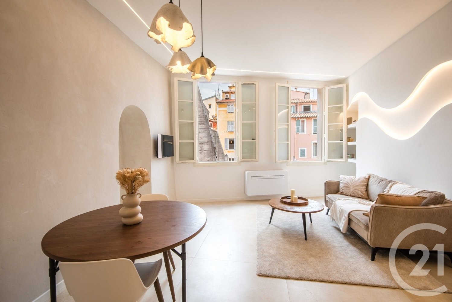Property photo 1 in Old Town