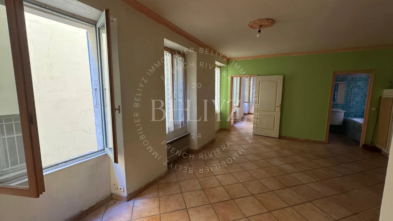 Property photo 4 in Port